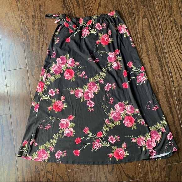 French Grey Floral Wrap Midi Skirt - Picture 3 of 10